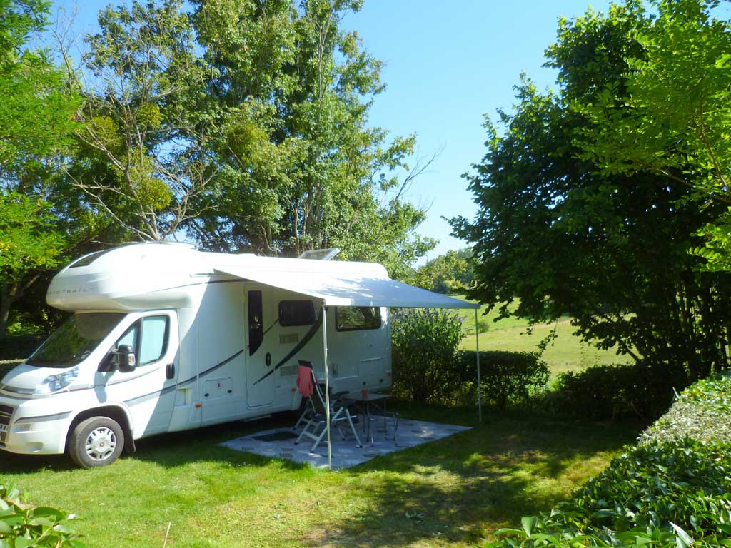 Emplacement camping occitanie