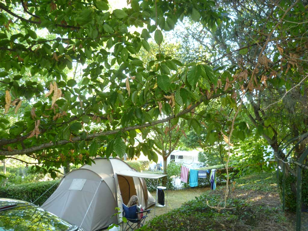 Emplacement camping occitanie